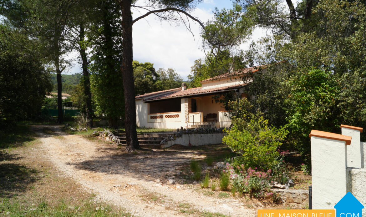 3 bedrooms Villa in Gareoult, France No. 298471