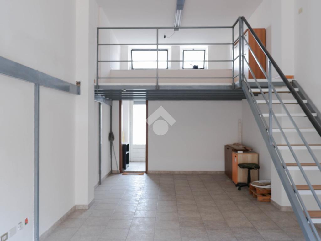 1-Zimmer Gewerbliche Immobilie in Agrate Brianza, Italy, Nr. 81916