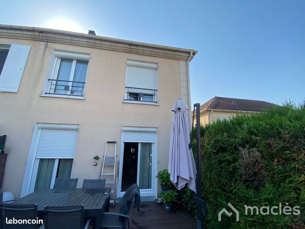 Casa T3 em Ecouen, France N.º 354068