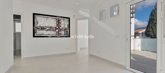 6 bedrooms Villa in Marbella, Spain No. 149160 20