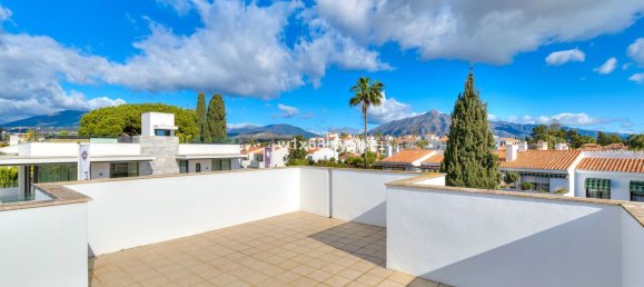 6 bedrooms Villa in Marbella, Spain No. 149160 31