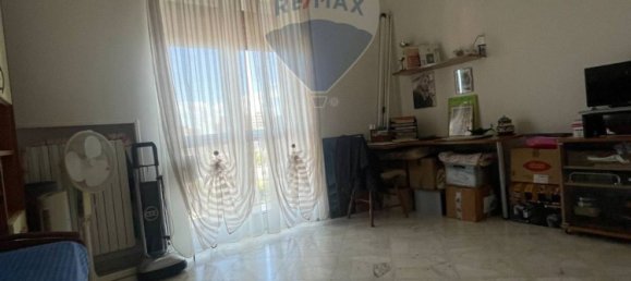 3 rooms Apartment in Bari, Italy No. 117470 5