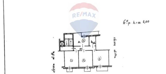 3 rooms Apartment in Bari, Italy No. 117470 3