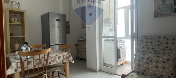 3 rooms Apartment in Bari, Italy No. 117470 6