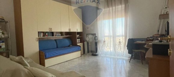 3 rooms Apartment in Bari, Italy No. 117470 9