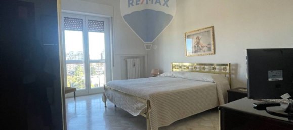 3 rooms Apartment in Bari, Italy No. 117470 11