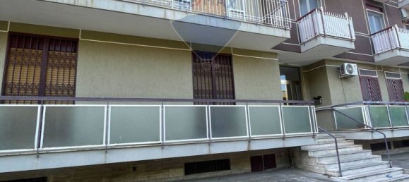 3 rooms Apartment in Bari, Italy No. 117470 10