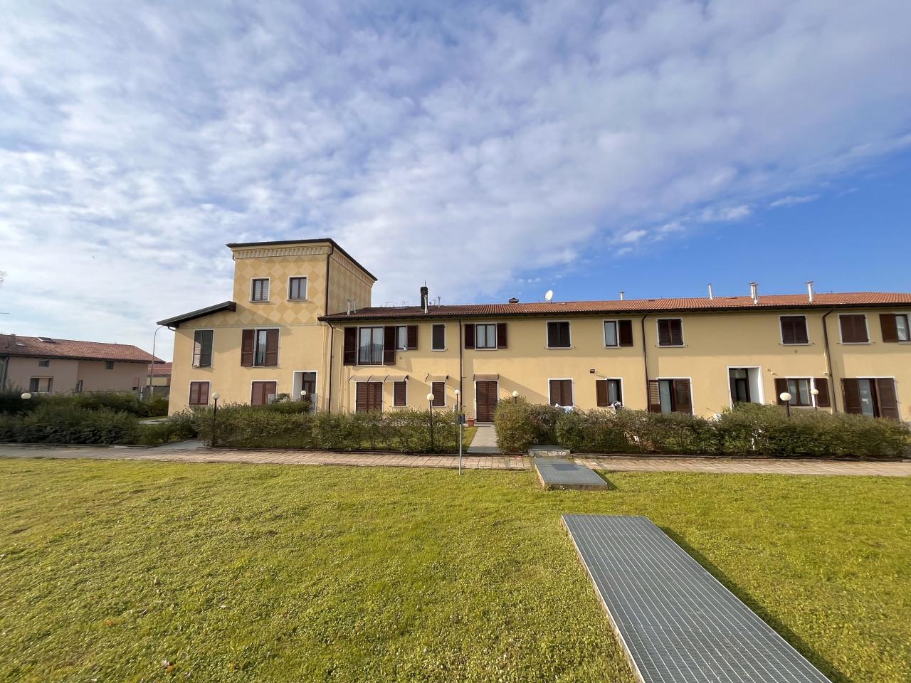 3غرفة شقة في Lonato del Garda, Italy رقم 237359