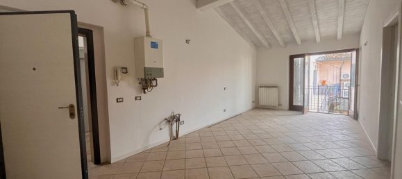 3غرفة شقة في Lonato del Garda, Italy رقم 237359 2