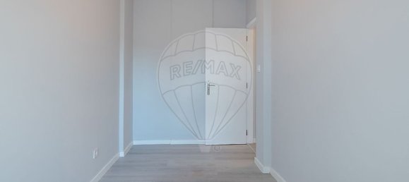 3 bedrooms Apartment in Loures, Portugal No. 94999 10