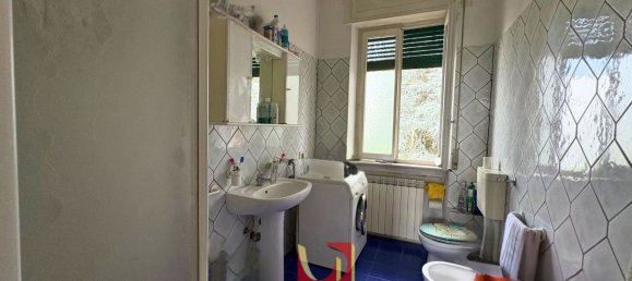 3 rooms Apartment in Solbiate Arno, Italy No. 315061 7