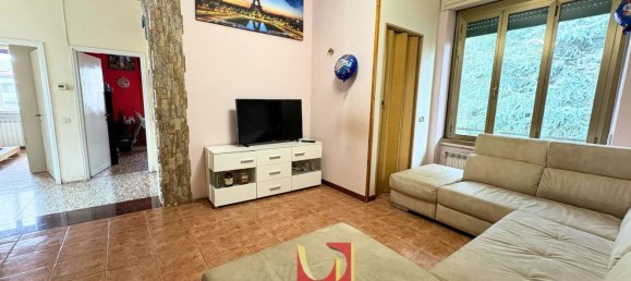 3 rooms Apartment in Solbiate Arno, Italy No. 315061 4
