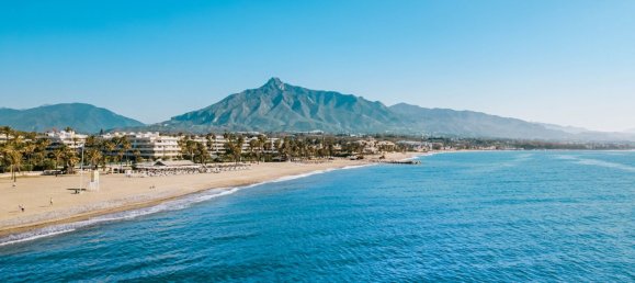 Apartamento de 3 dormitorios en Marbella, Spain No. 145876 17