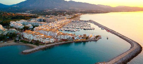 Apartamento de 3 dormitorios en Marbella, Spain No. 145876 21