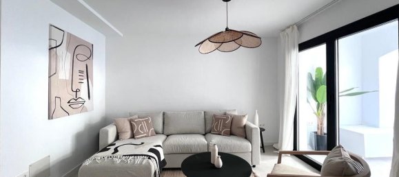 Apartamento de 3 dormitorios en Marbella, Spain No. 145876 12