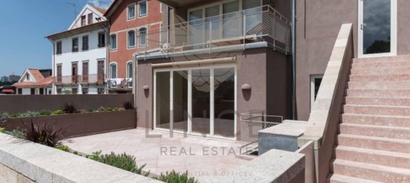 2 bedrooms Duplex in Porto, Portugal No. 154433 8