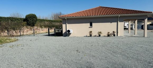 3 bedrooms Villa in Briennon, France No. 206655 14