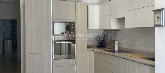 2 bedrooms Penthouse in Sliema, Malta No. 10196 5