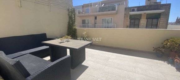 2 bedrooms Penthouse in Sliema, Malta No. 10196 3