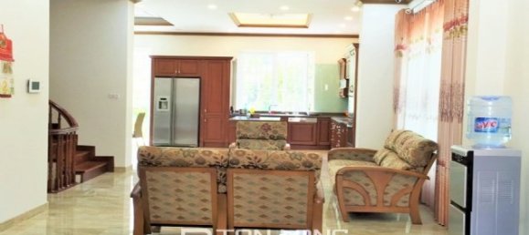 4 bedrooms Villa in Long Bien, Vietnam No. 3374 2