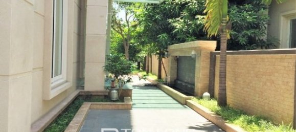 4 bedrooms Villa in Long Bien, Vietnam No. 3374 9