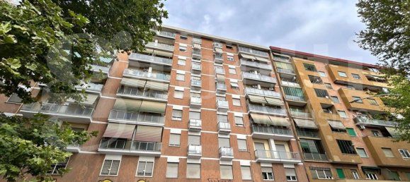 2 rooms Apartment in Rome, Italy No. 280404 2