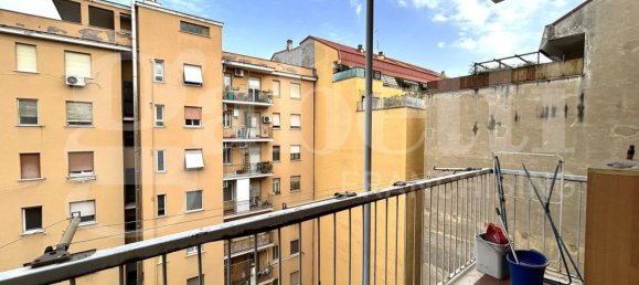 2 rooms Apartment in Rome, Italy No. 280404 12
