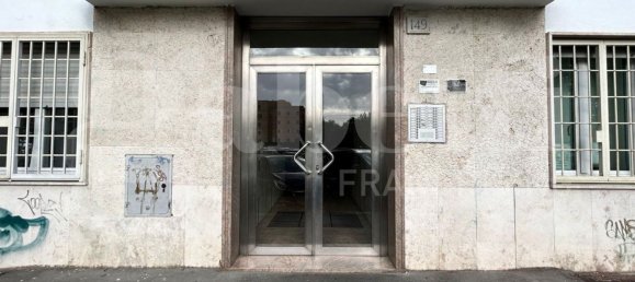 2 rooms Apartment in Rome, Italy No. 280404 7