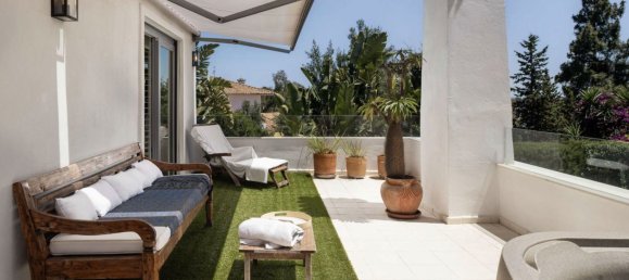 3 bedrooms House in La Quinta, Spain No. 181025 23