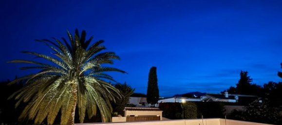 3 bedrooms House in La Quinta, Spain No. 181025 34