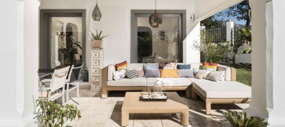 3 bedrooms House in La Quinta, Spain No. 181025 24