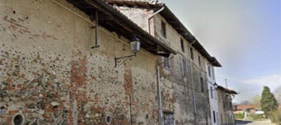 Дом с 12 комнатами в Ломбардоре, Италия № 9045 3