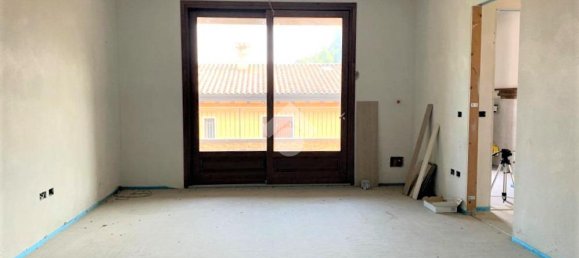 3 rooms Apartment in Pavullo nel Frignano, Italy No. 133403 7