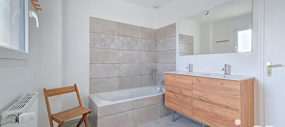 Casa de 4 dormitorios en Val-d'Ize, France No. 275378 5