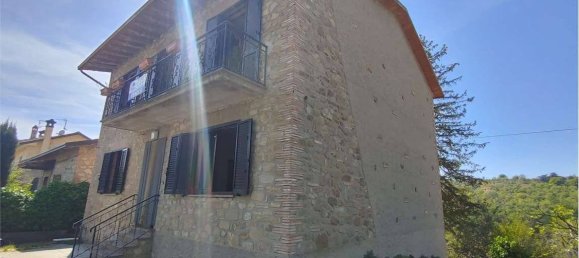 3 Schlafzimmer Haus in Gualdo Cattaneo, Italy, Nr. 265402 4