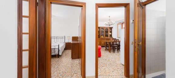 6 rooms Apartment in Venice, Italy No. 257170 8