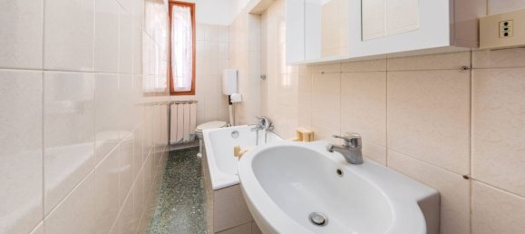 6 rooms Apartment in Venice, Italy No. 257170 25