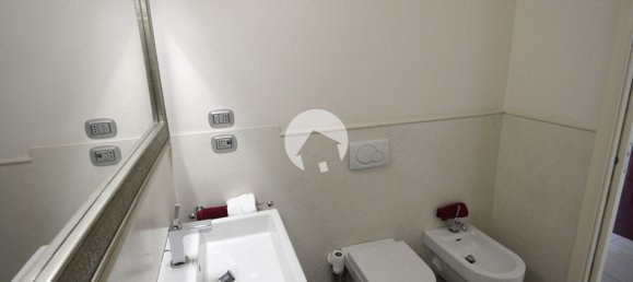 7غرفة شقة في Reggio Emilia, Italy رقم 283375 38