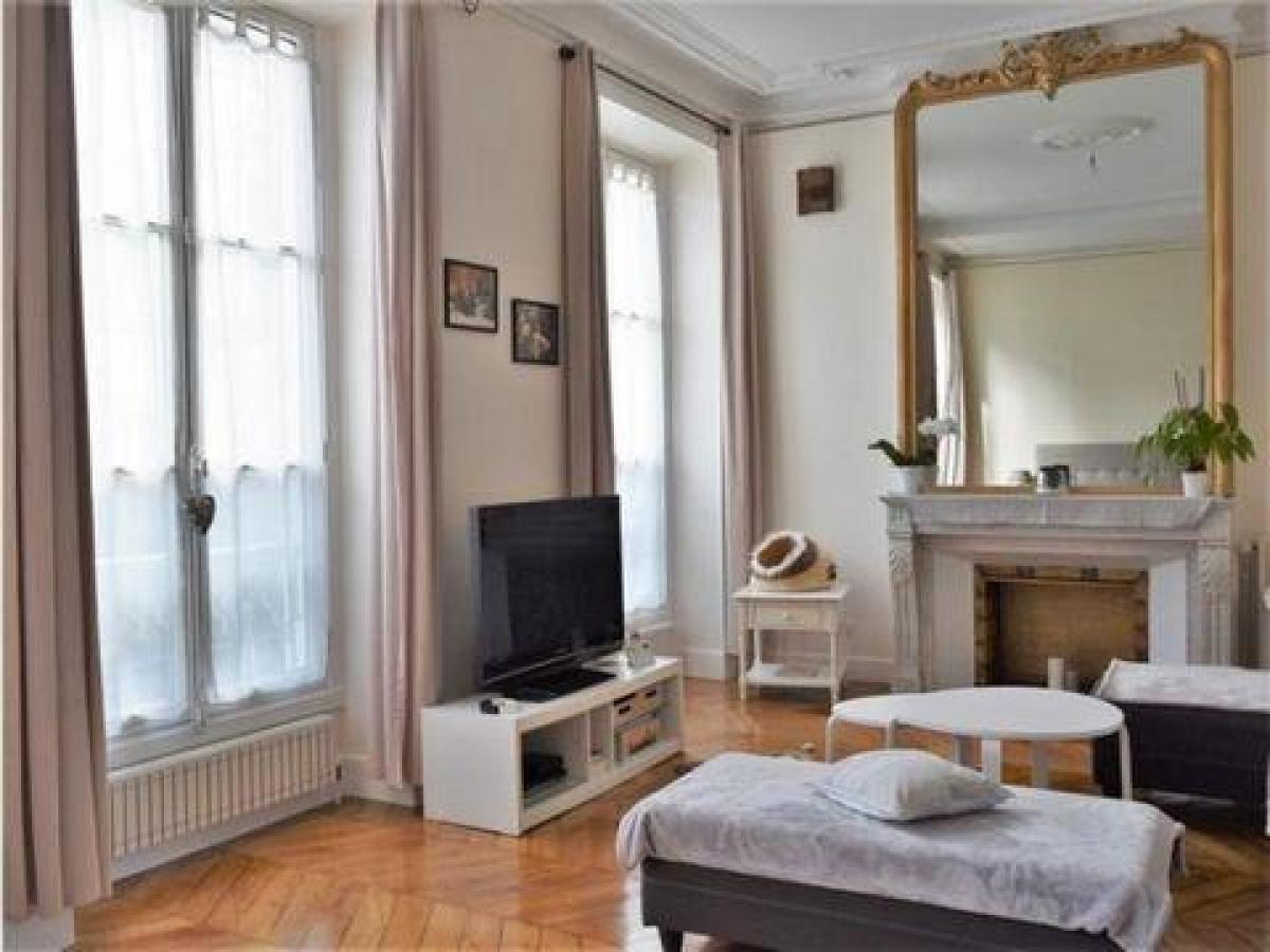 Studio in the Condo in Les Mureaux, France No. 14039