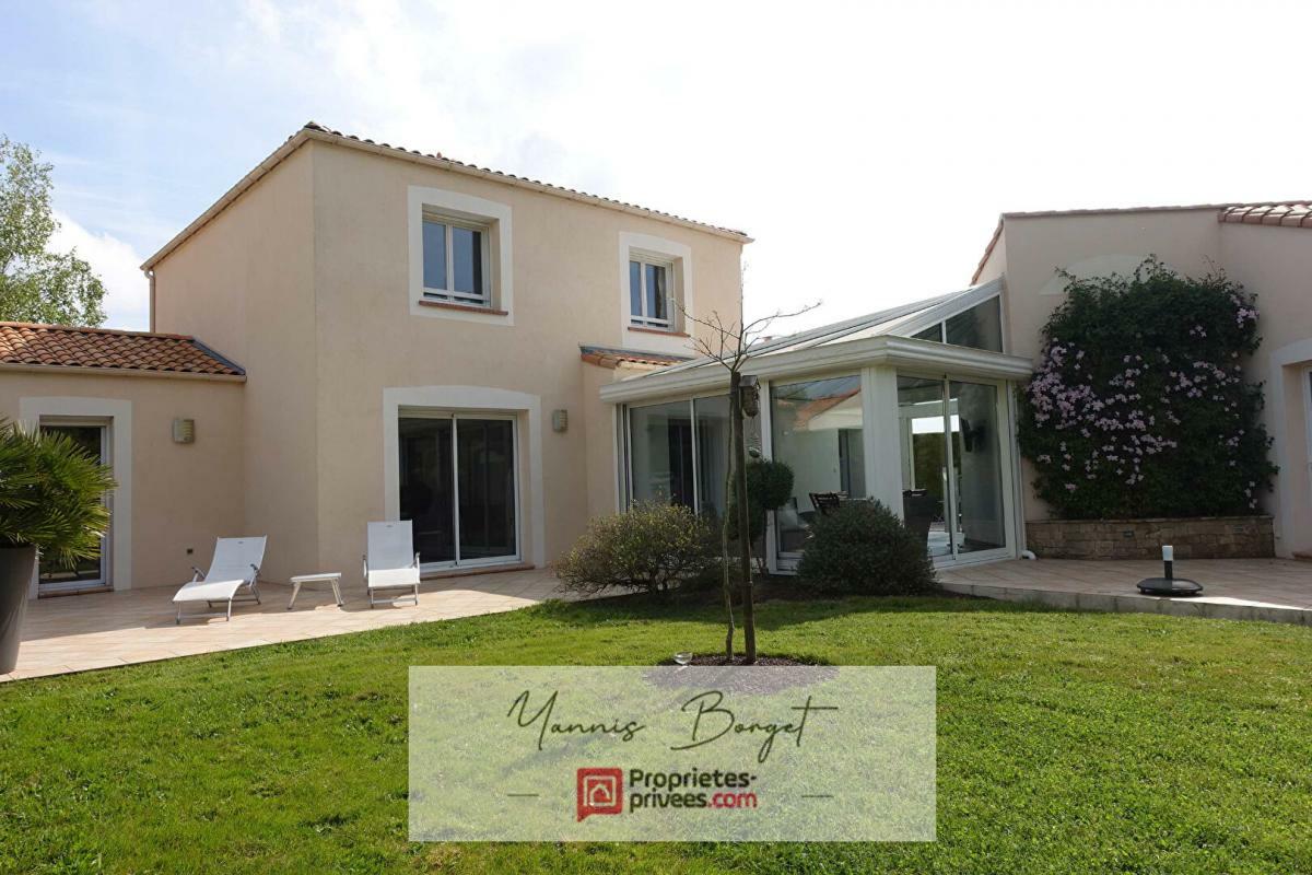 4 غرف نوم منزل في Chavagnes-en-Paillers, France رقم 360582