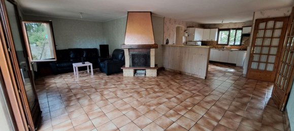 3 bedrooms House in Reze, France No. 323464 2