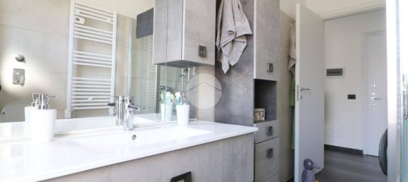 2غرفة شقة في Rho, Italy رقم 338753 17