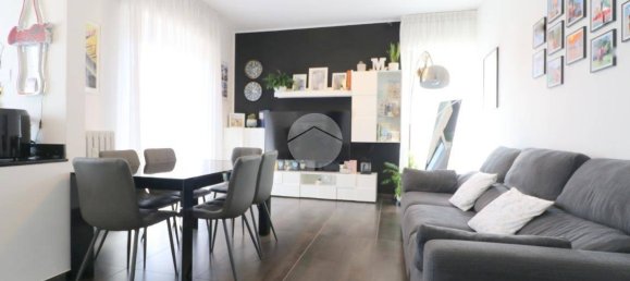 2غرفة شقة في Rho, Italy رقم 338753 5