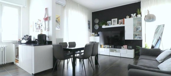 2غرفة شقة في Rho, Italy رقم 338753 2