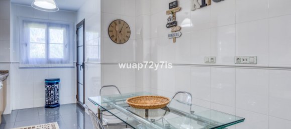 Apartamento de 2 dormitorios en Estepona, Spain No. 177862 19