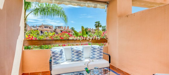 Apartamento de 2 dormitorios en Estepona, Spain No. 177862 22