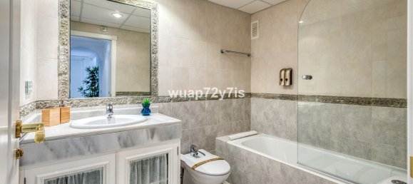 Apartamento de 2 dormitorios en Estepona, Spain No. 177862 28