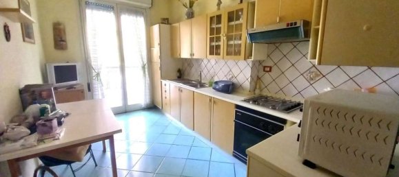 4 rooms Apartment in Palermo, Italy No. 42161 9