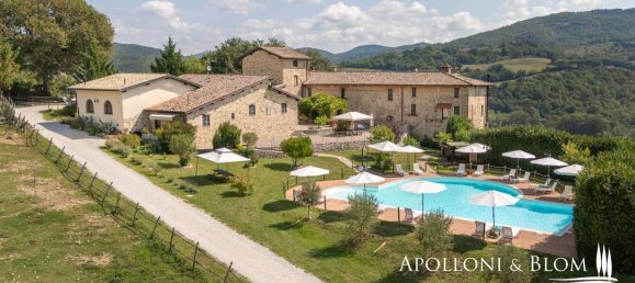 13 bedrooms House in Umbertide, Italy No. 357434 7