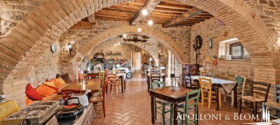 13 bedrooms House in Umbertide, Italy No. 357434 19